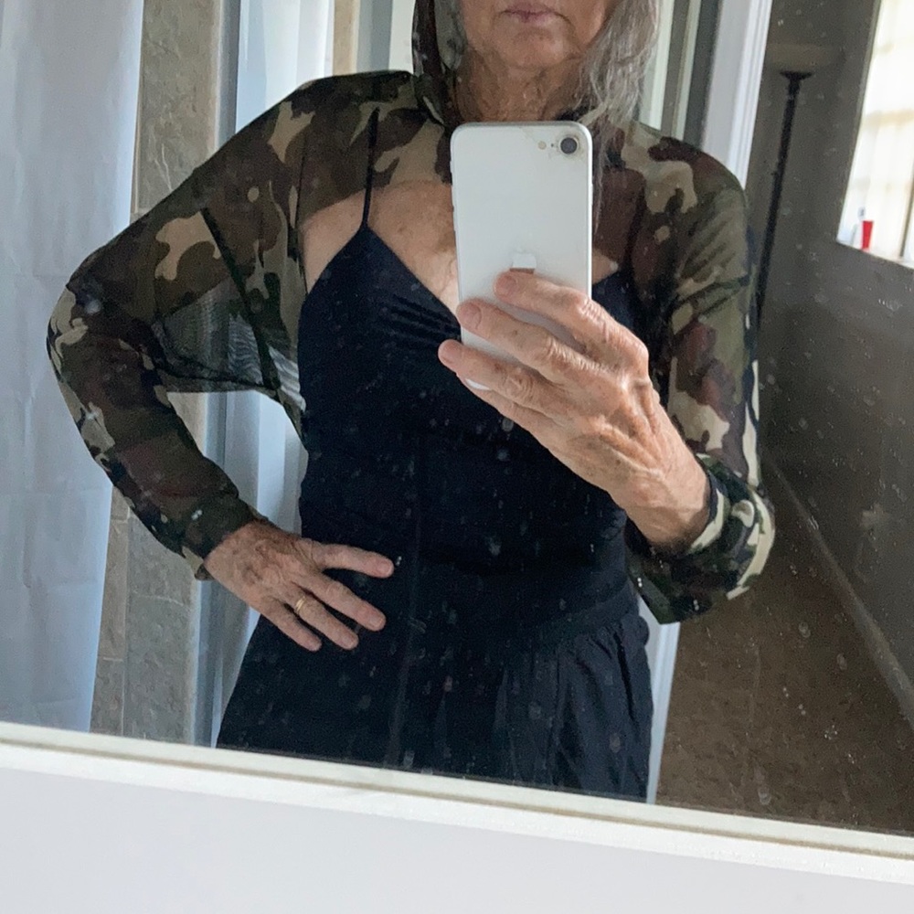 Camouflage sheer hoodie pull over belero.Size M